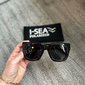 I-SEA Jolene Tiger Stripe Polarized Oversized Sunglasses